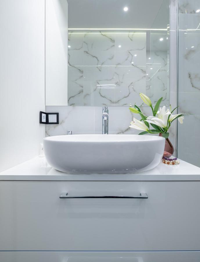 Marszalkowska Center Serviced Apartments Варшава Екстер'єр фото