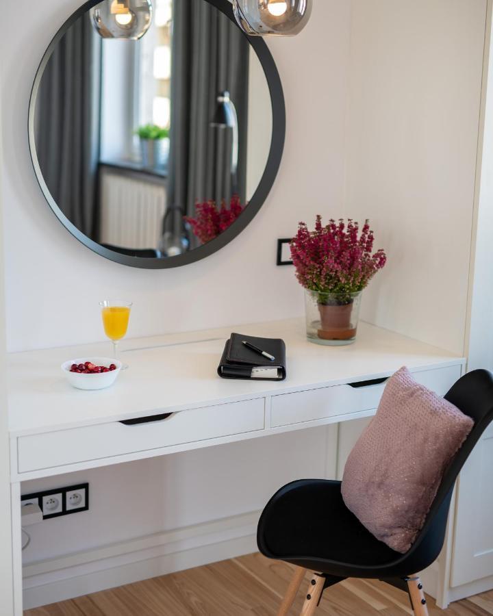 Marszalkowska Center Serviced Apartments Варшава Екстер'єр фото